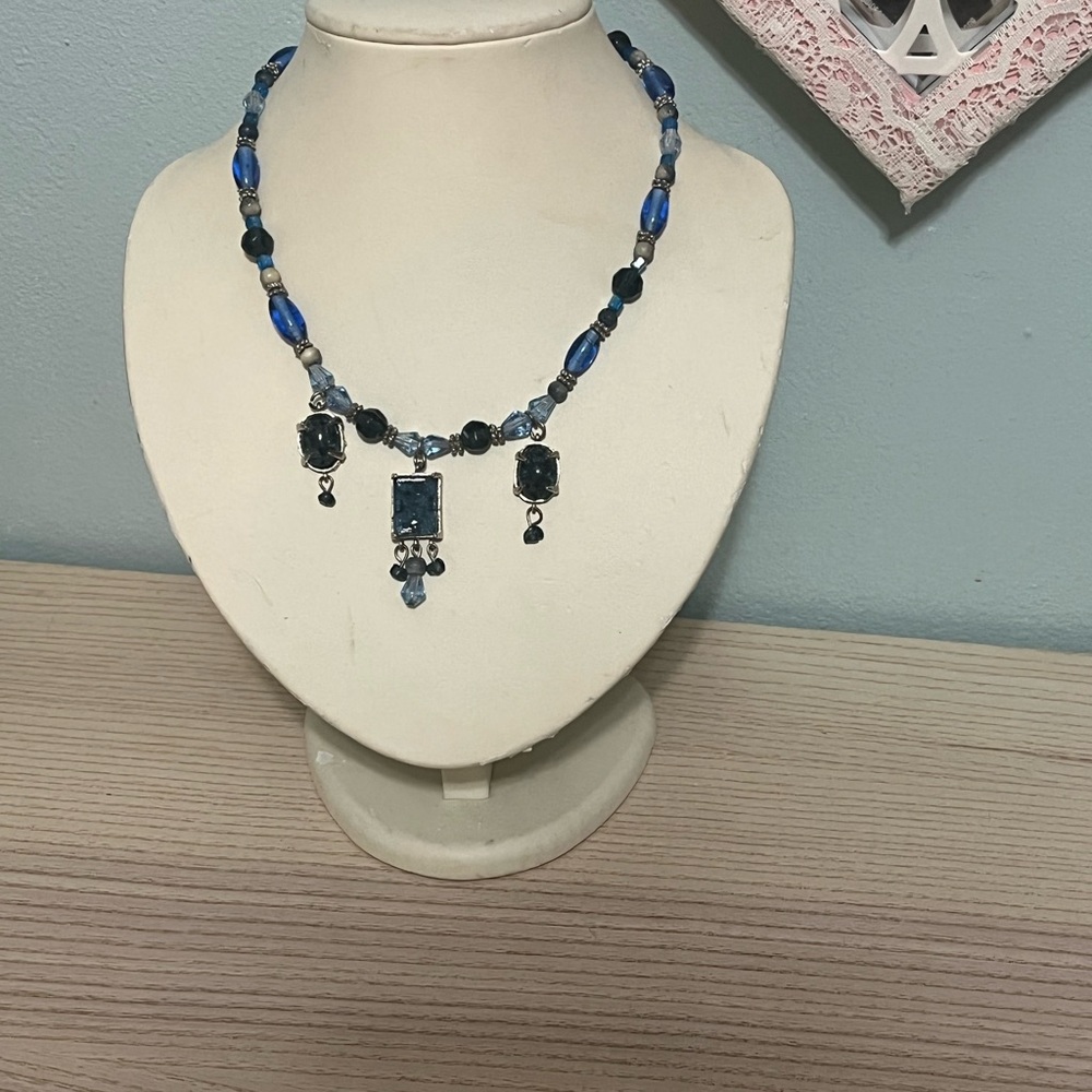 Elegant Blue Beaded Necklace